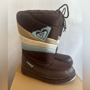Roxy Women’s Brown Blue Snow Boots Size: 9